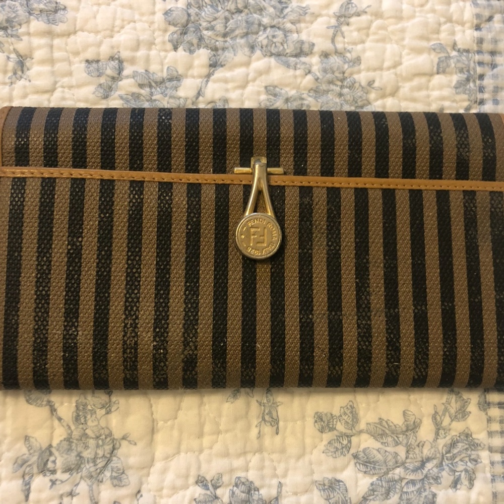 Vintage FENDI trifold stripped Wallet